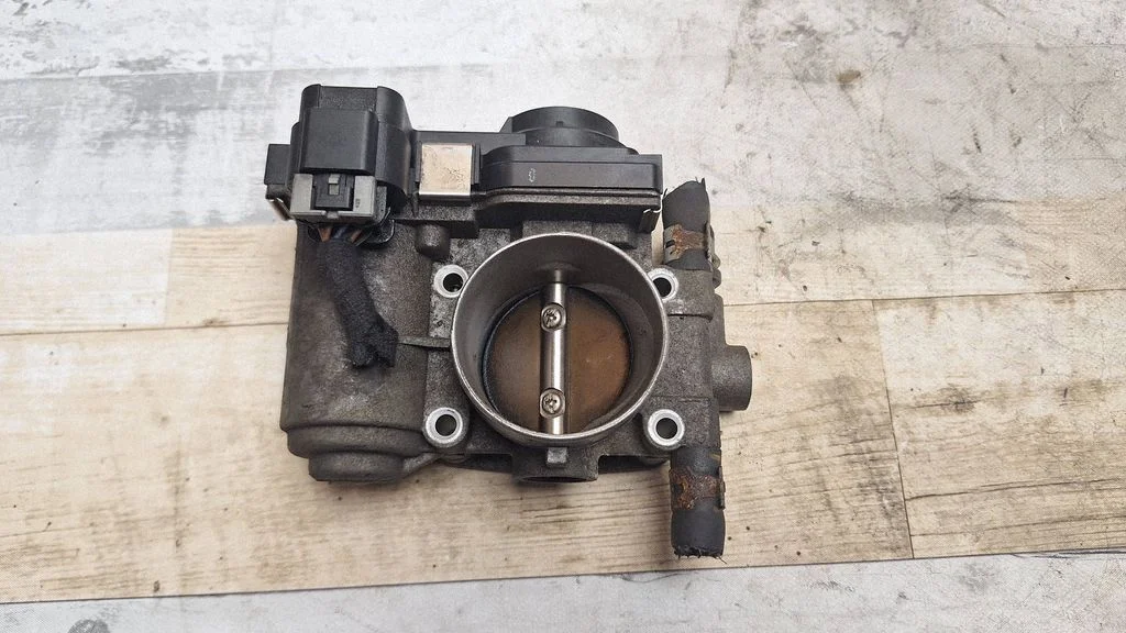Throttle valve 055550227