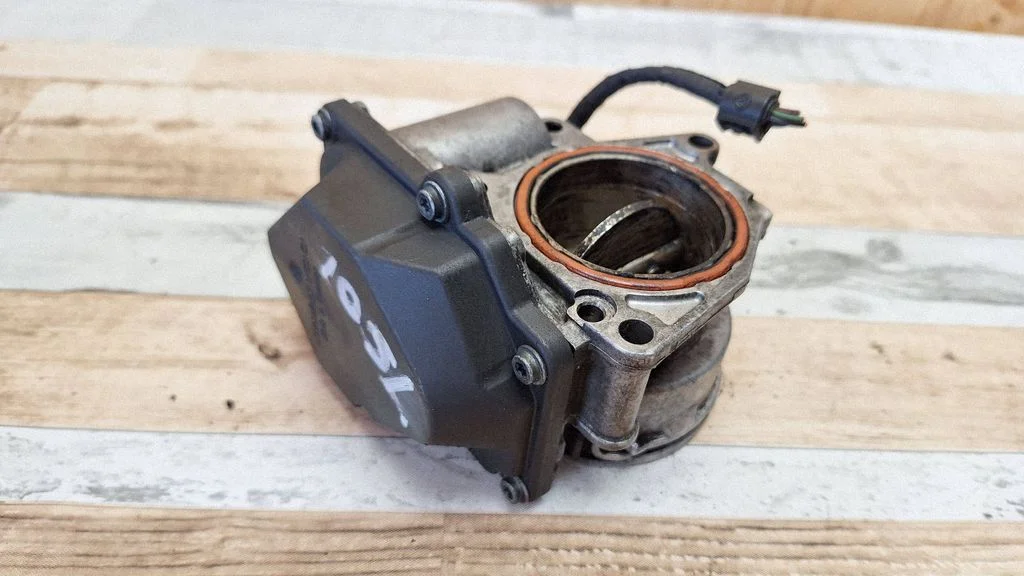 Throttle valve 03G128063A