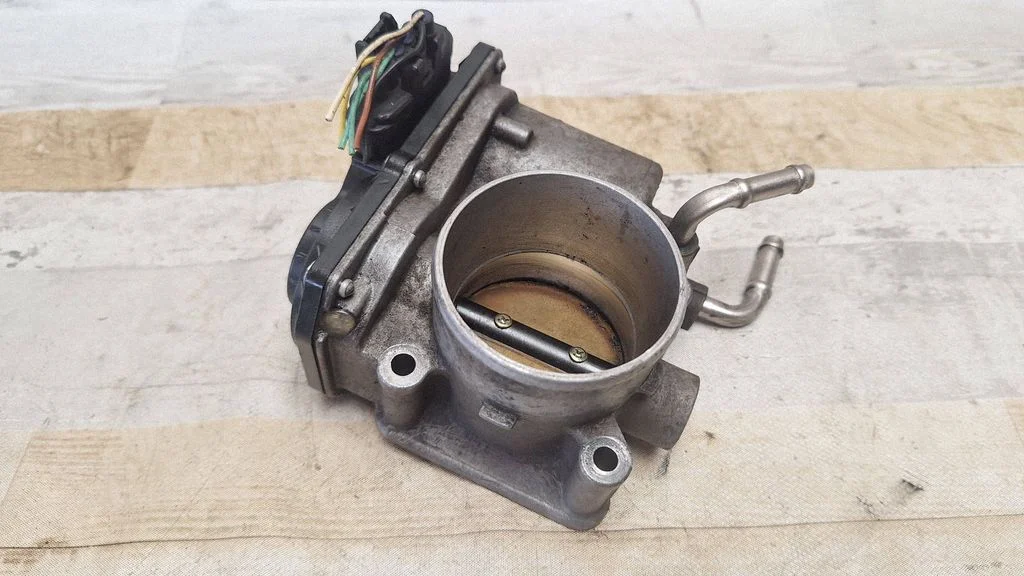 Throttle valve 220300D030