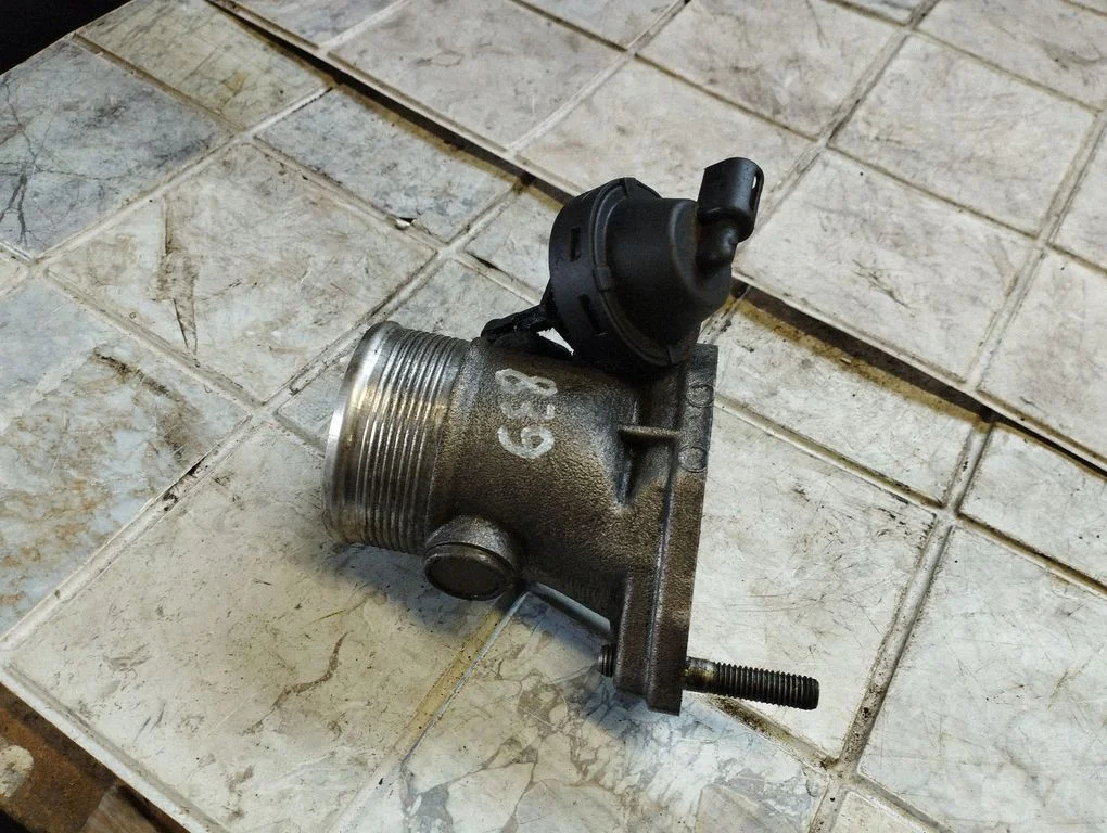 Throttle valve – Audi A4 S4 B6 8E 8H (2001-2005)