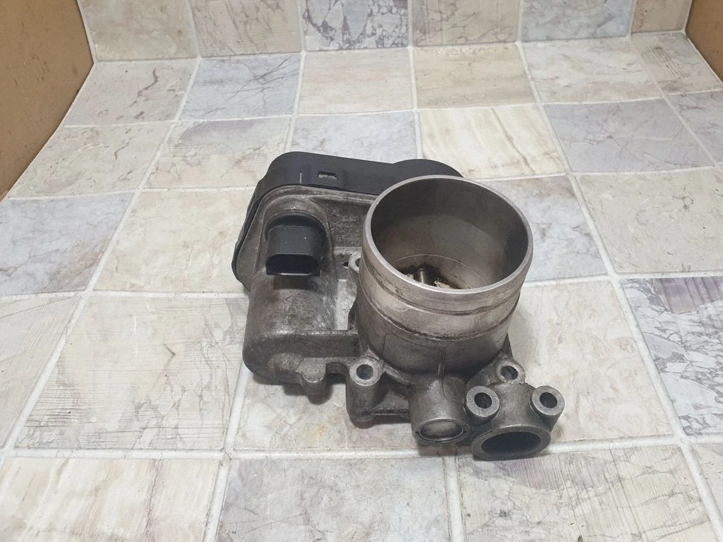 Throttle valve – Mercedes-Benz A-Class W168 (1997-2004)