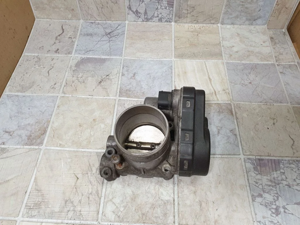 Throttle valve – Mercedes-Benz A-Class W168 (1997-2004)