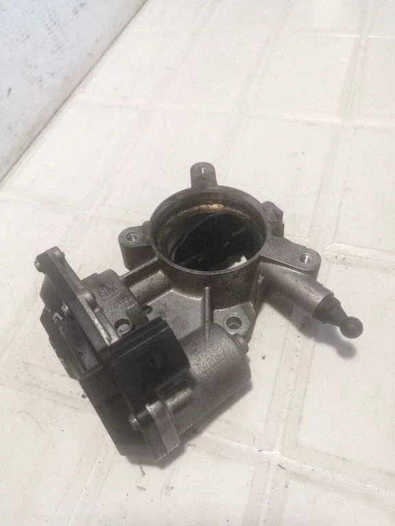 Throttle valve – Opel Insignia A (2008-2017)