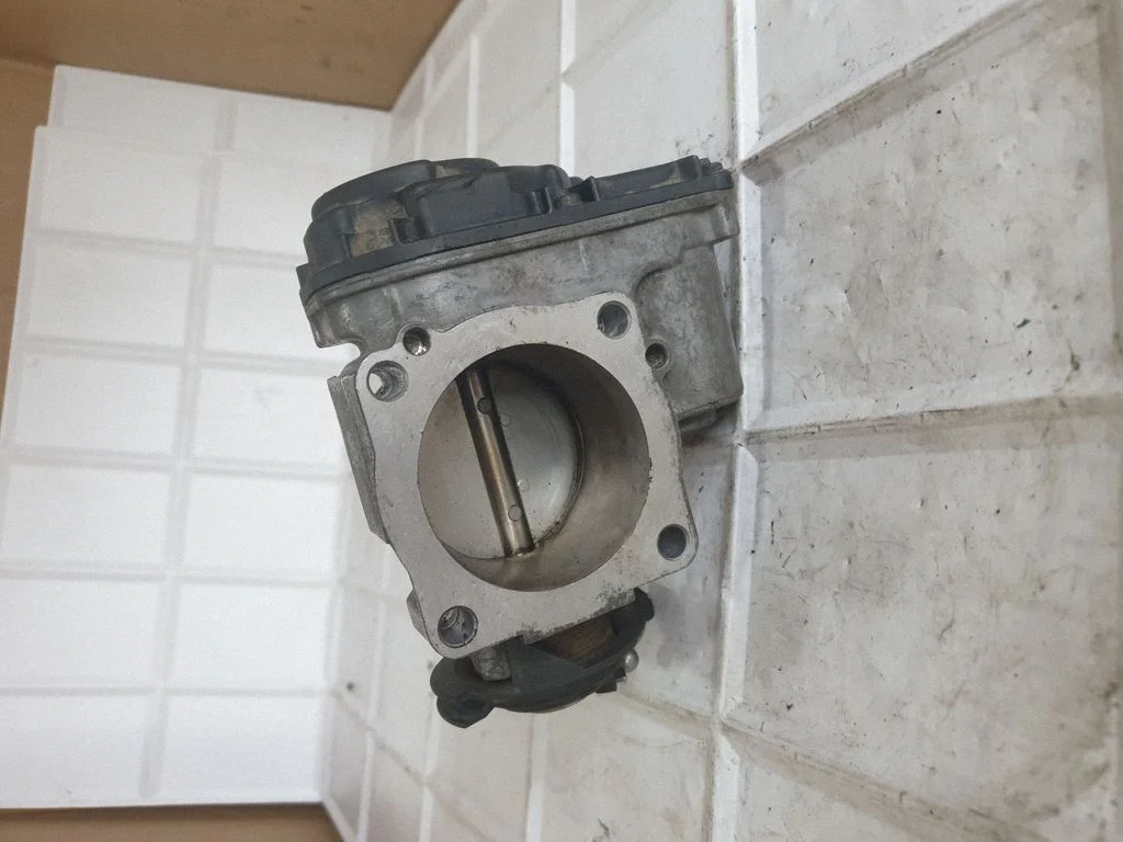 Throttle valve 058133063