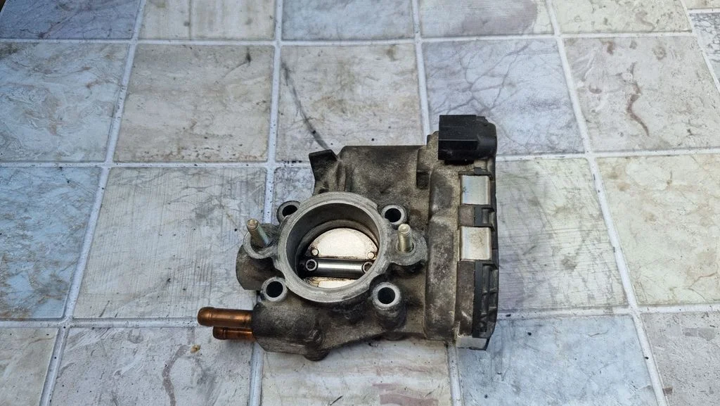 Throttle valve – Opel Corsa C (2000-2006)