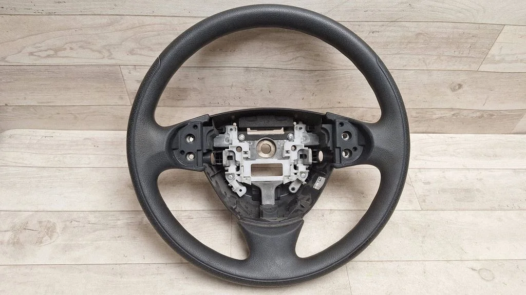 Steering wheel – Honda FR-V (2004-2009)