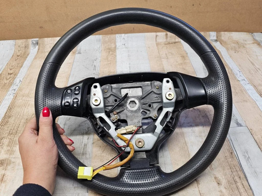 Steering wheel – Mazda 2 (2003-2007)