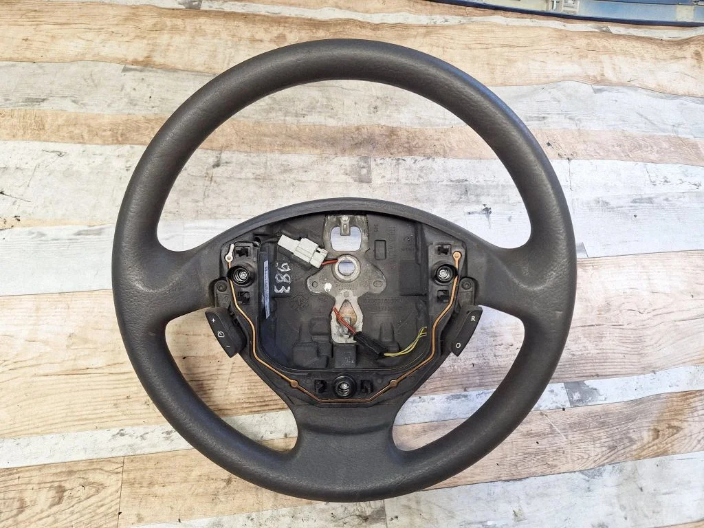 Kierownica 8200216037C