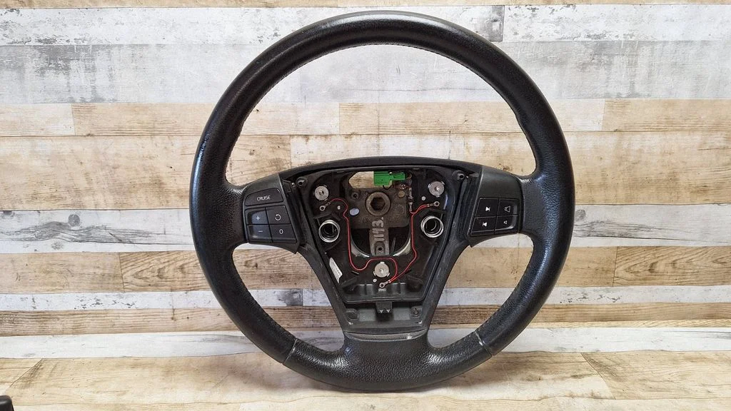Steering wheel 30764359