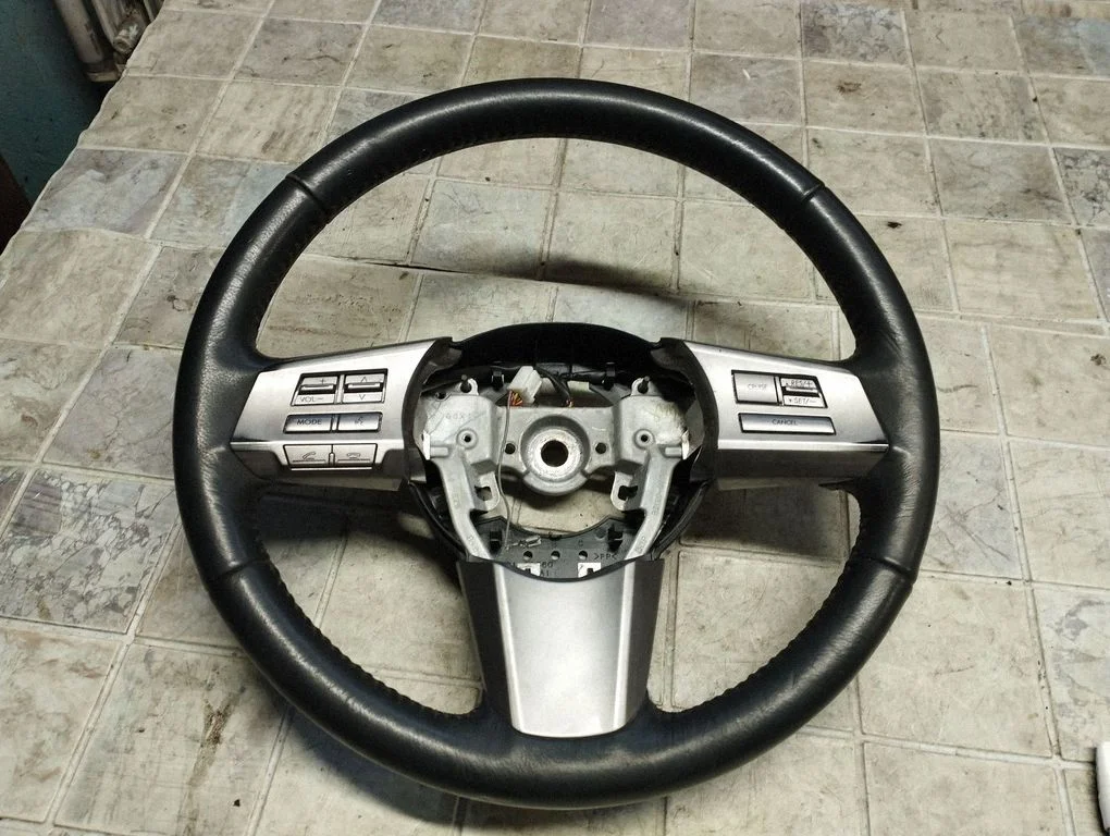 Steering wheel – Subaru Outback (2009-2014)