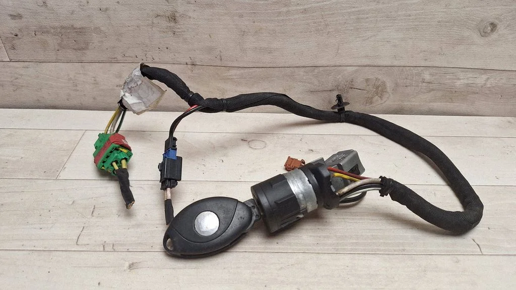 Ignition lock 36353100