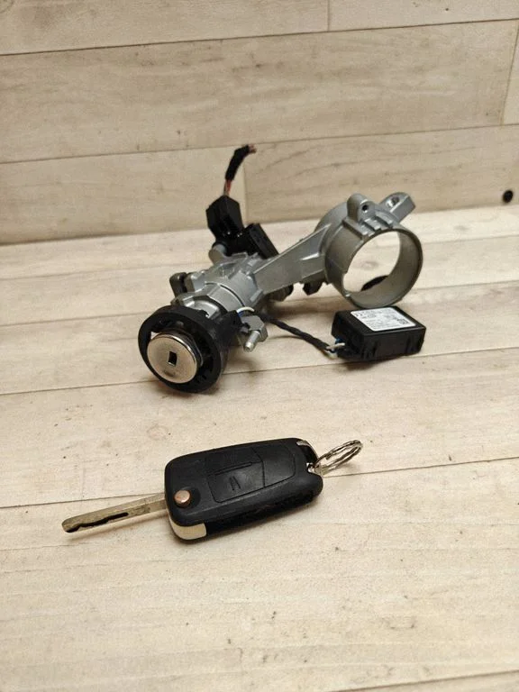 Ignition lock – Opel Insignia A (2008-2017)