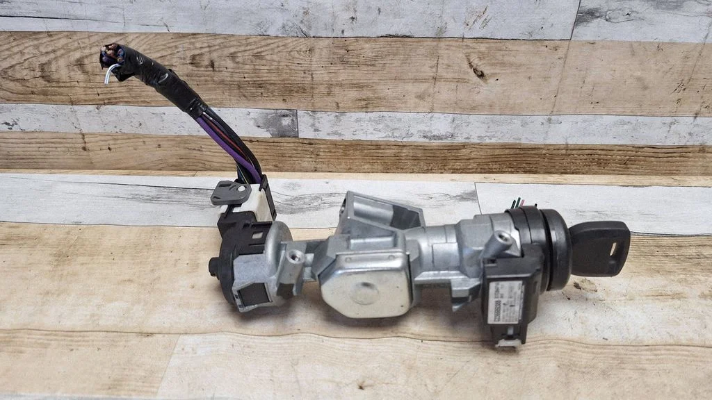 Ignition lock – Mazda 5 (2005-2010)