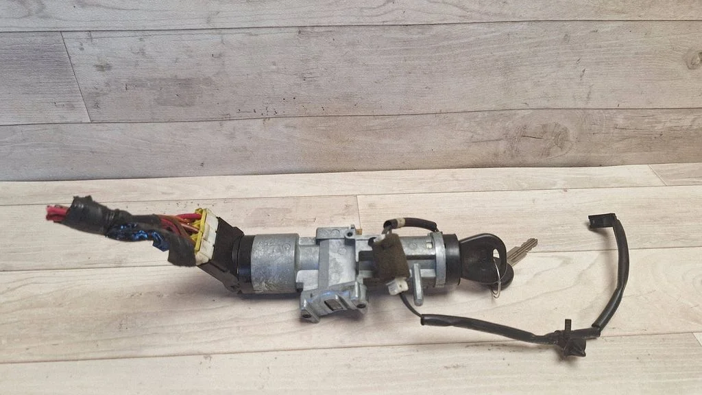 Ignition lock 530825