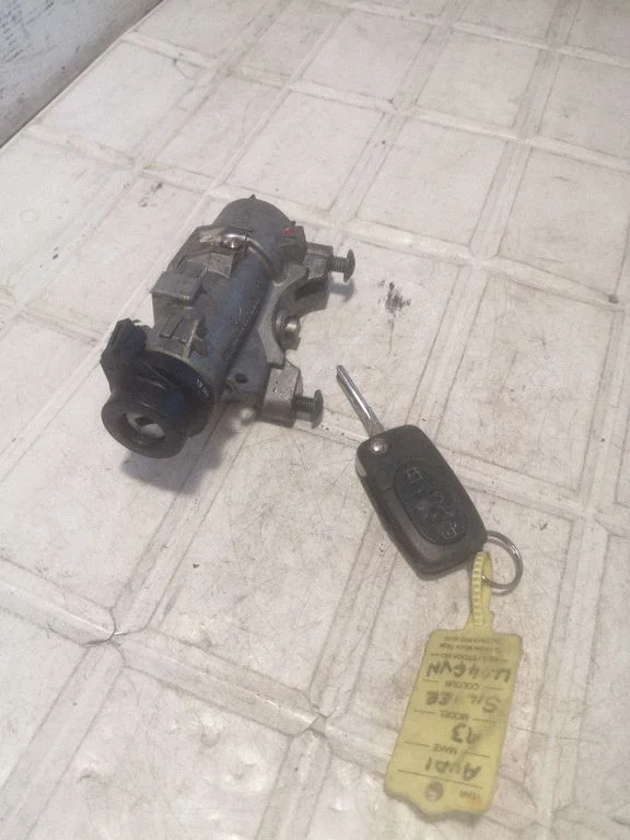 Ignition lock – Audi A4 S4 B6 8E 8H (2001-2005)