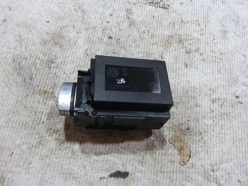 Süütelukk – Volkswagen Passat B6 (2005-2010)