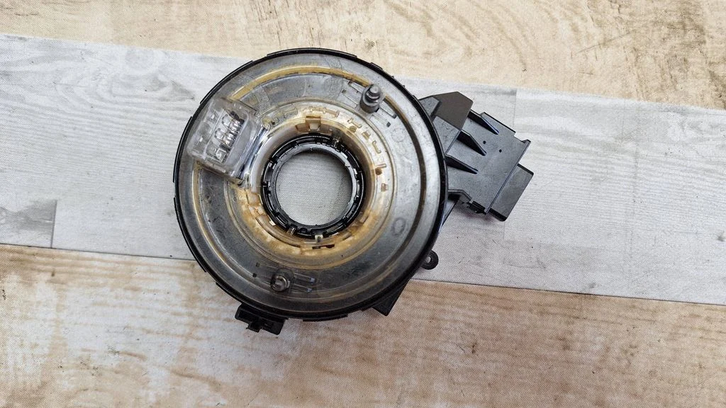 Airbag slip ring squib (SRS ring) – Volkswagen Jetta V (2005-2010)