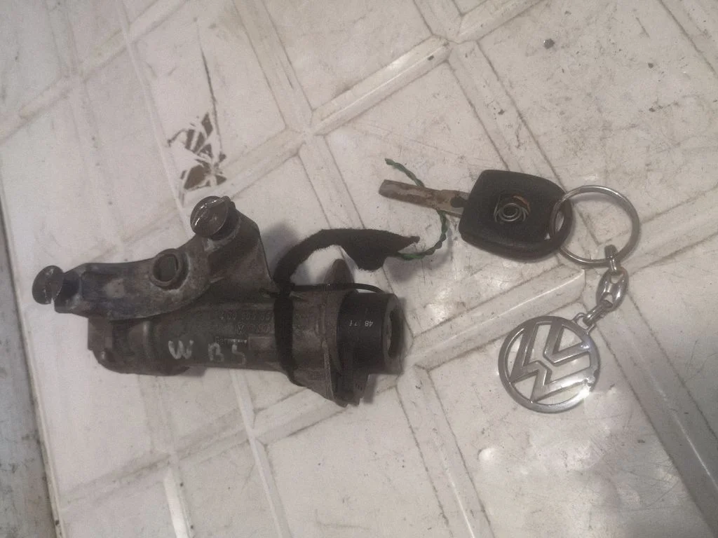Ignition lock – Volkswagen Passat B5 (1997-2000)