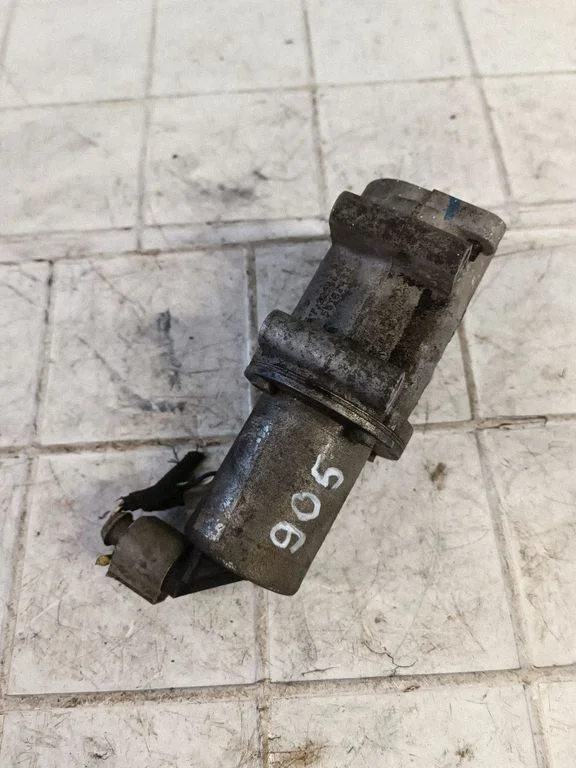 EGR valve 55182432