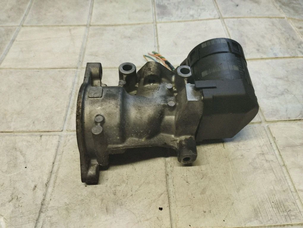 EGR valve 9681825260