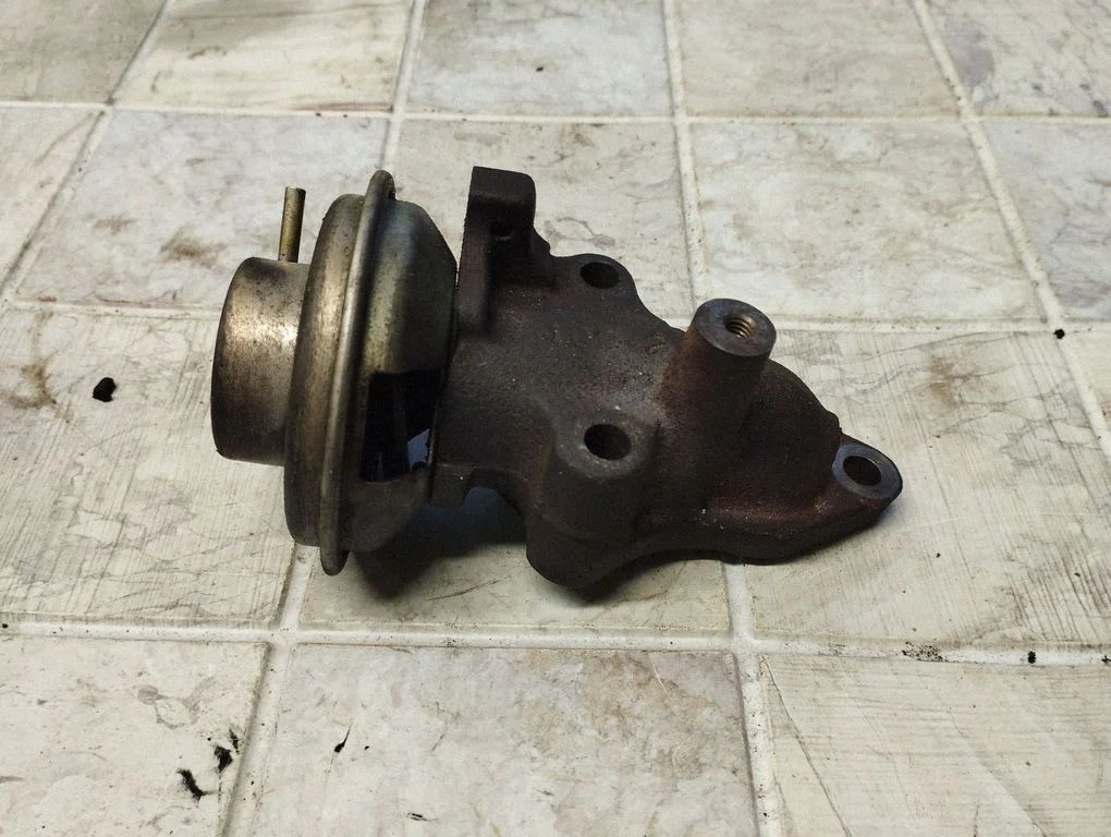EGR-klapp – Toyota Corolla Verso E121 (2001-2004)