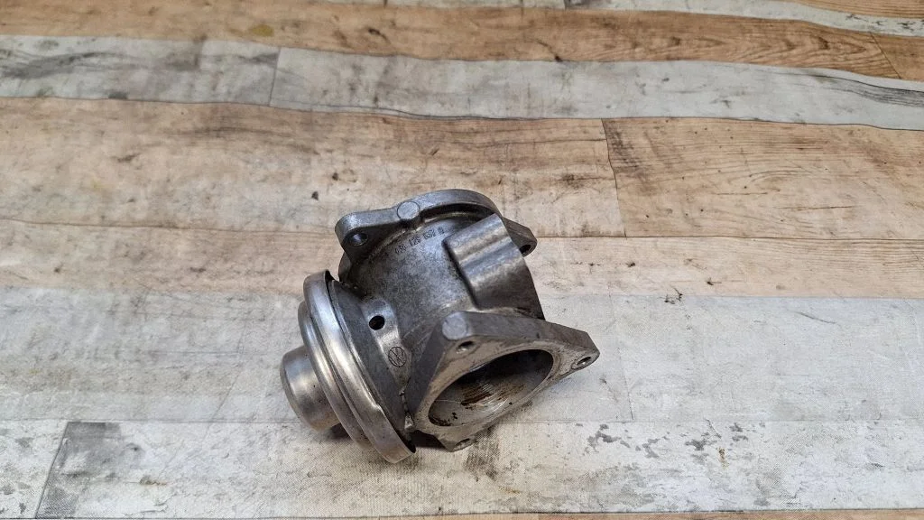 EGR valve 038129637D