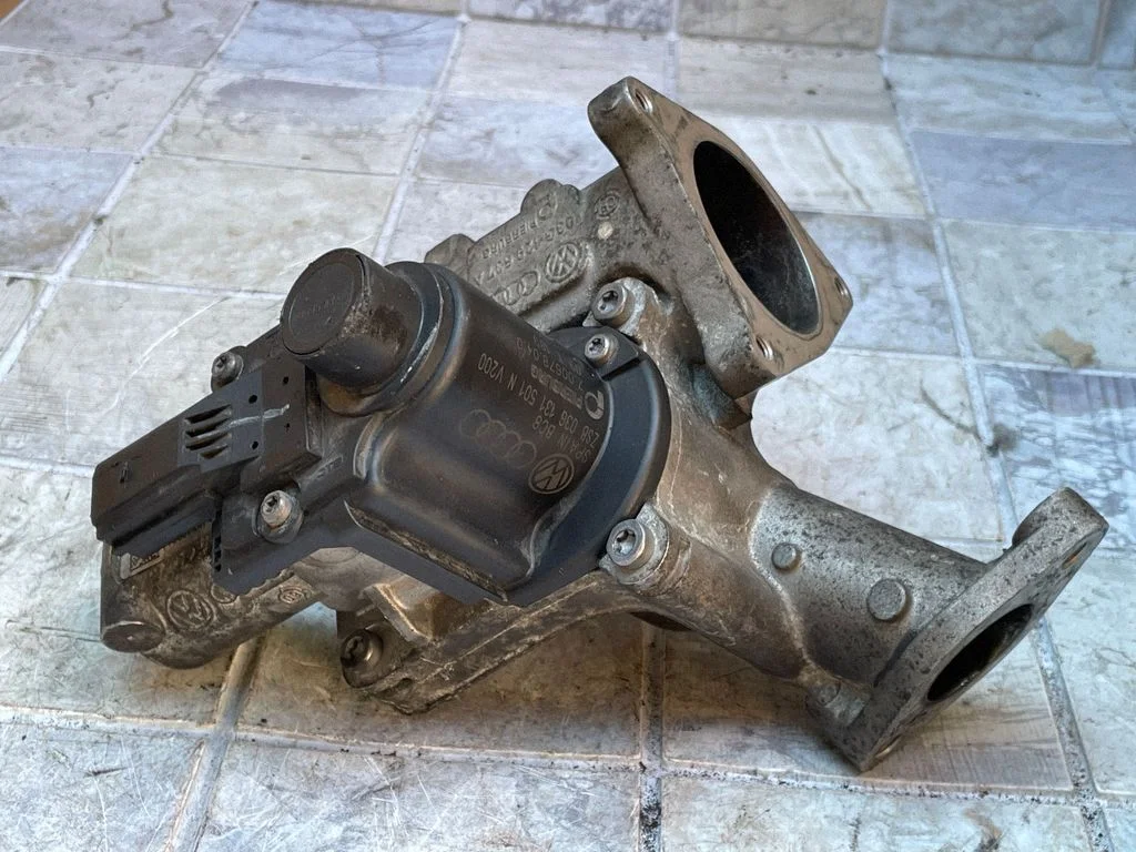 EGR vārsts 03G129637A