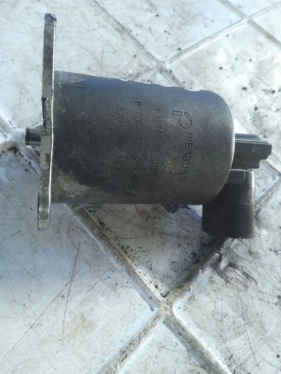 EGR valve 7700107471