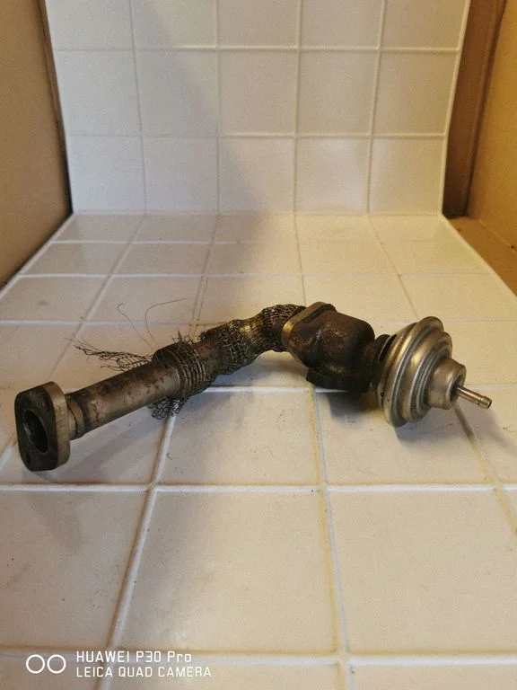 EGR valve 028131501E