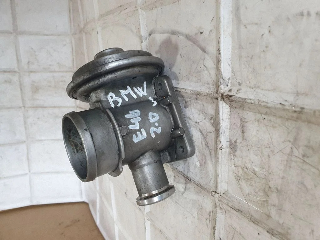 EGR valve 7785789