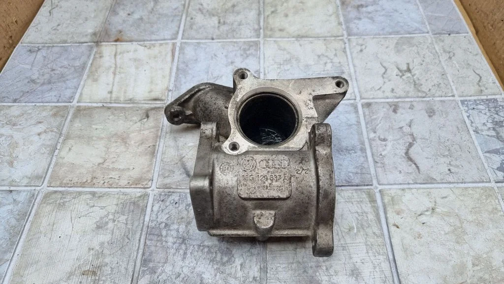 EGR vārsts 03G129637A