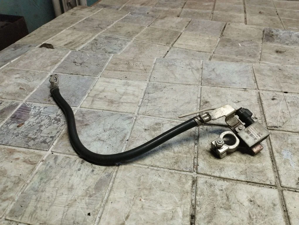 Negative earth cable (battery) AV6N10C679BE