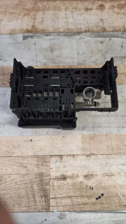 Positive cable (battery) – Opel Insignia A (2008-2017)