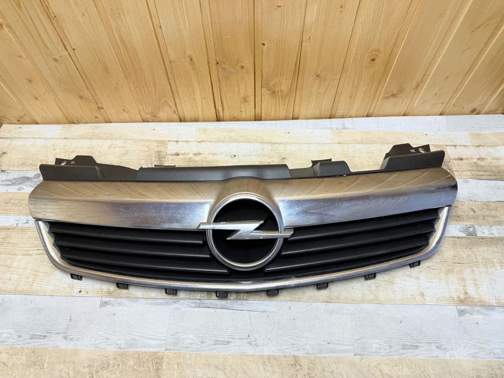 Front grill – Opel Zafira B (2005-2014)