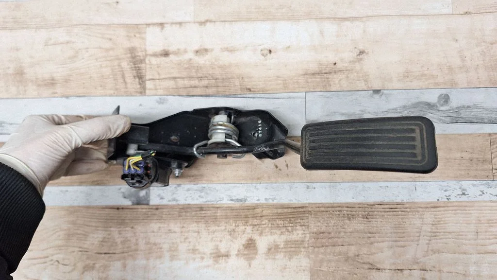 Accelerator throttle pedal 7811135030