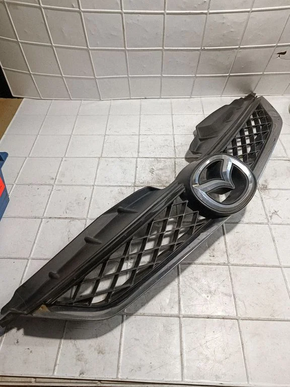 Front grill C23550711