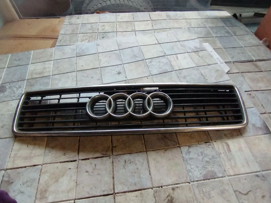 Esivõre – Audi A6 S6 C4 4A (1994-1997)