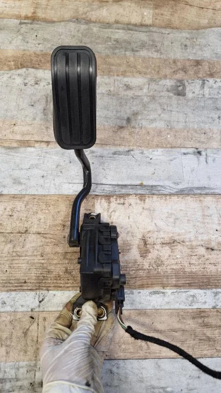 Accelerator throttle pedal – Seat Alhambra (Mk1) (1996-2010)