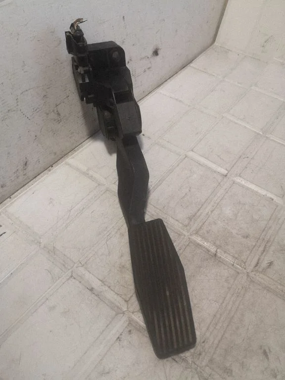 Accelerator throttle pedal 0281002298