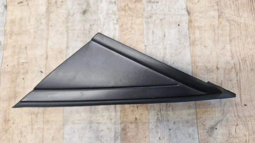 Plastic wing mirror trim cover – Ford Focus (2010-2017)