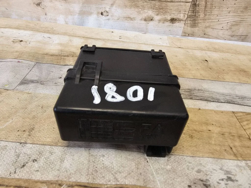 Fuse box set 6HB0B