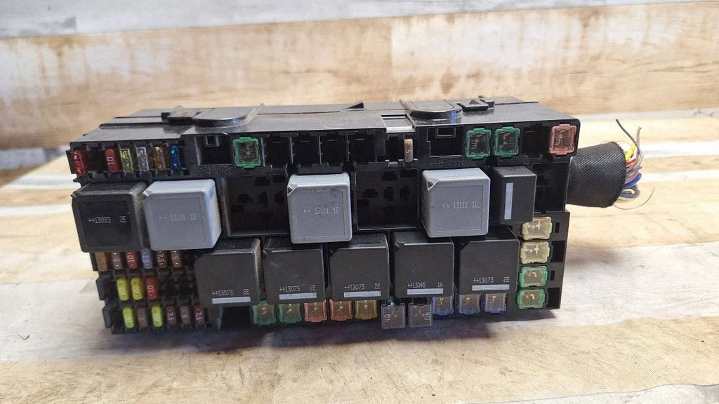 Fuse box set BK2T14A175CA