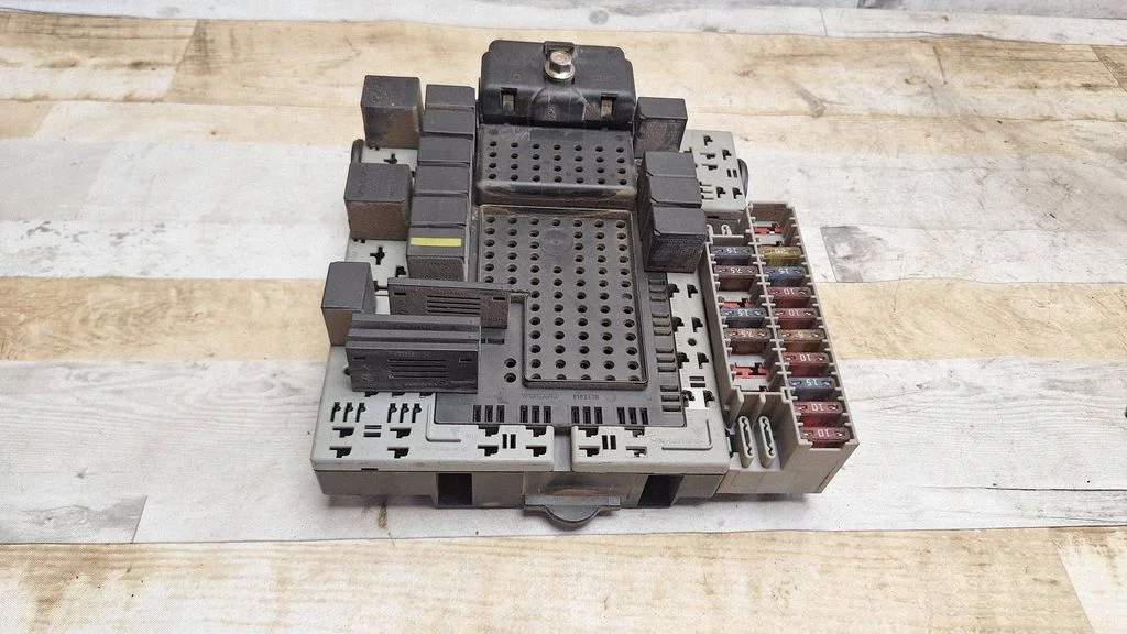 Fuse box set – Volvo S60 (2001-2004)