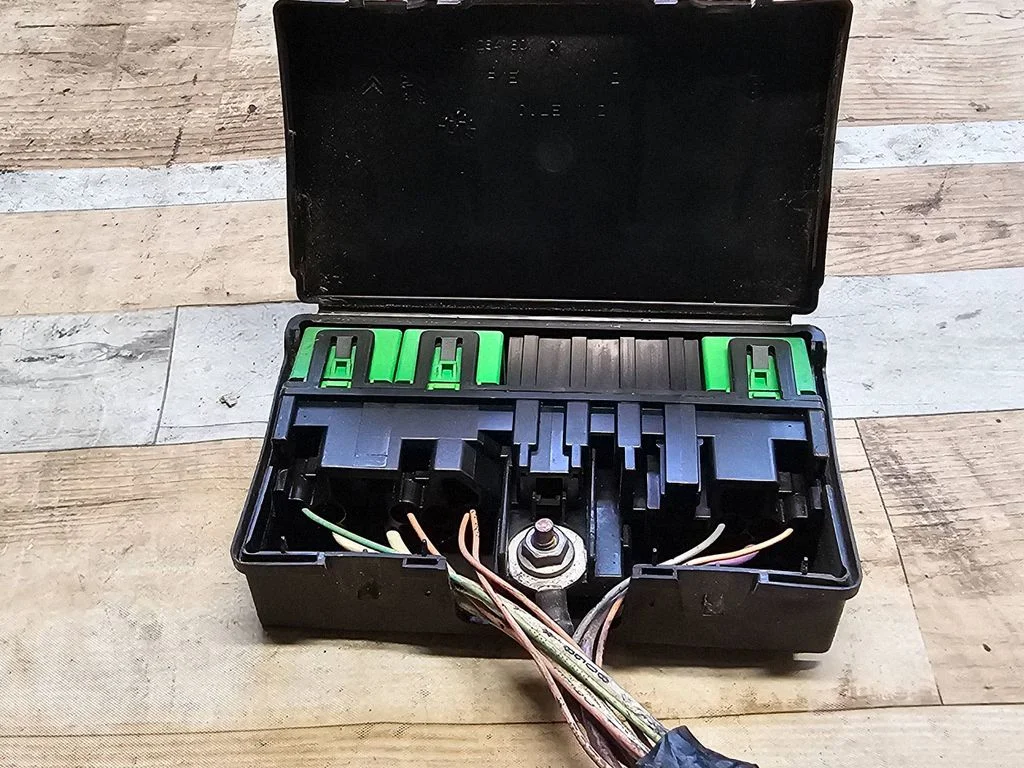 Fuse box set – Citroen C4 I (2004-2010)