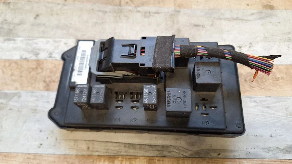 Drošinātāju kārba (komplekts) 56050066AC