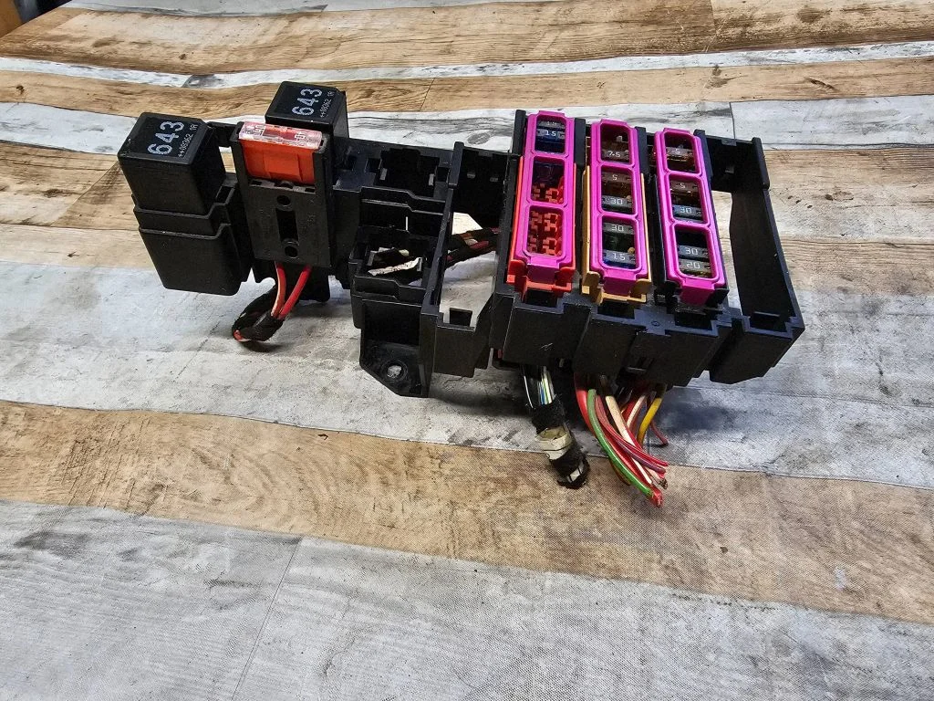 Fuse box set 8K0971845A