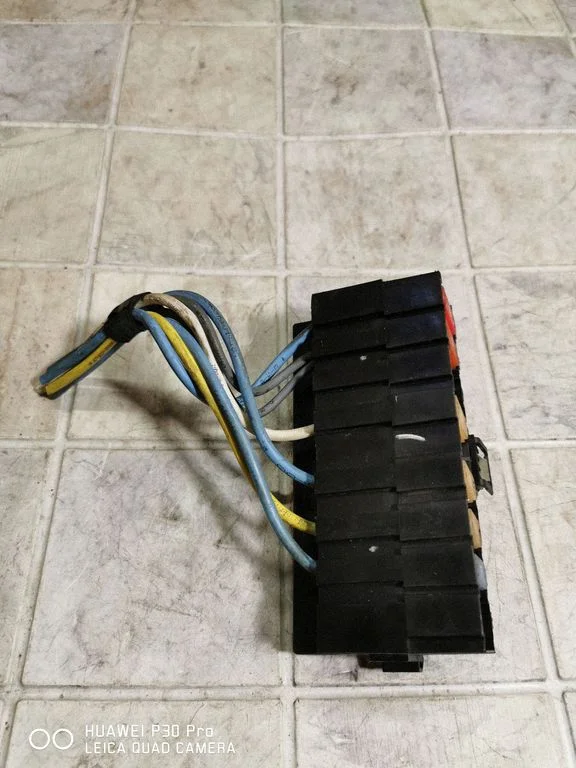 Drošinātāju kārba (komplekts) 9636079380