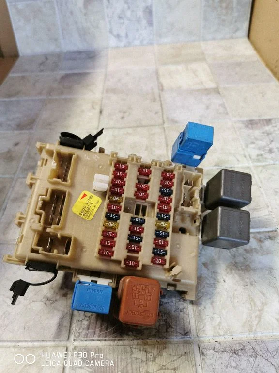 Fuse box set – Nissan Primera (2002-2007)