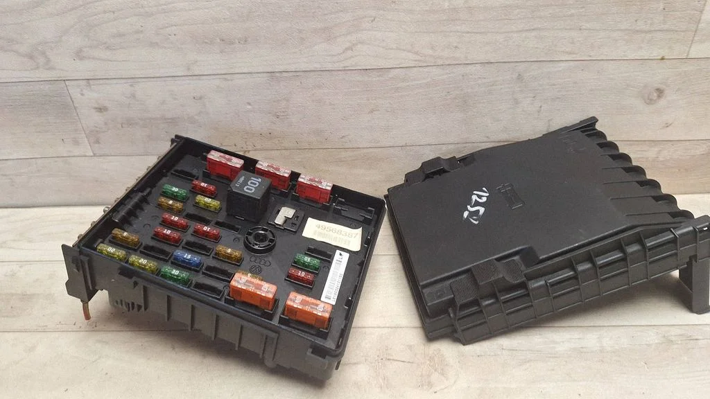 Fuse module 3C0937125
