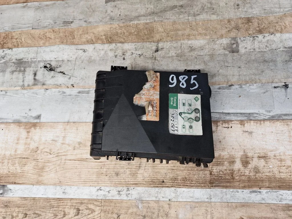 Fuse box set 1K0937804B